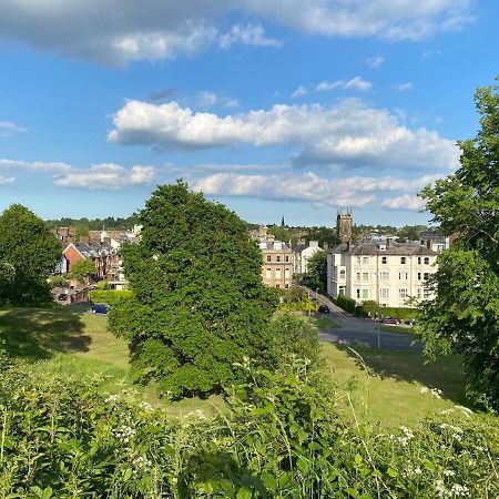 Stunning 1-Bed Flat In Heart Of Tunbridge Wells Роял Тънбридж Уелс Екстериор снимка